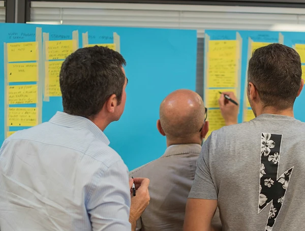 équipe intelligence collective atelier partage collègue